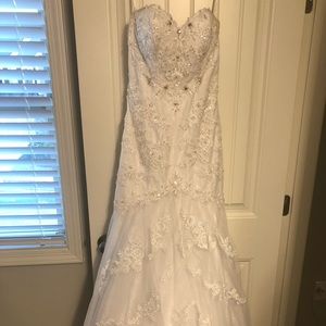 Stella York wedding dress, trumpet style, white